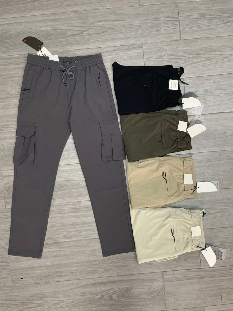 Slim-Fit Cargo Chinos