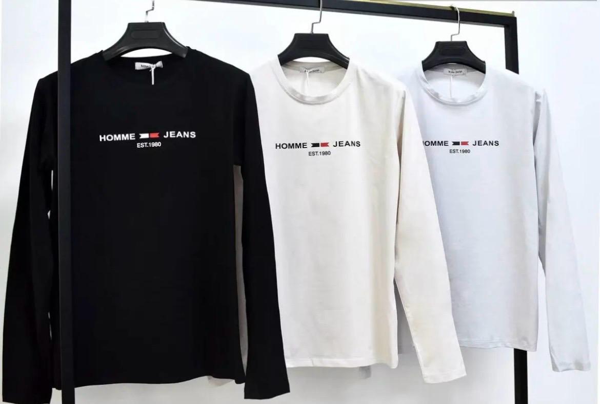 Script Graphic Long-Sleeve