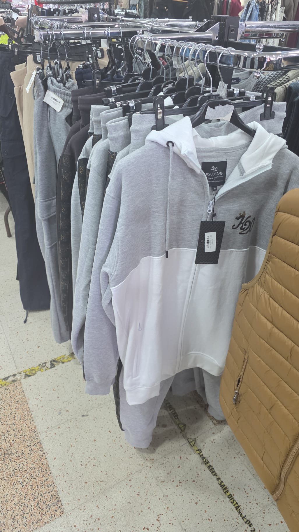 Convoy zipper