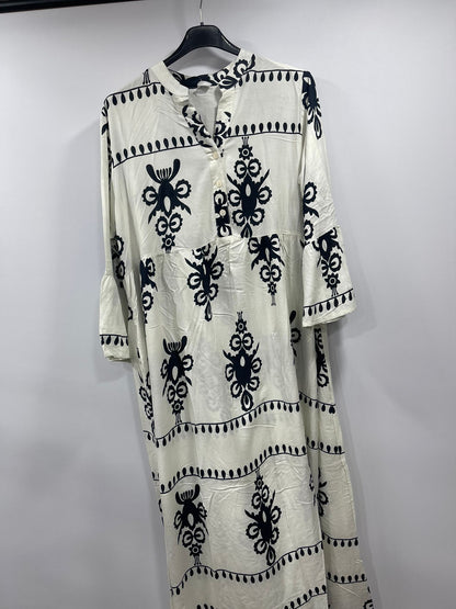 Elegant Traditional Motif Print Long Kurti