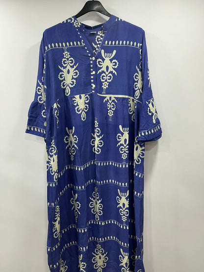 Elegant Traditional Motif Print Long Kurti