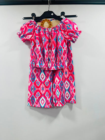 Colorful Off-the-Shoulder Matching Two-Piece Outfit