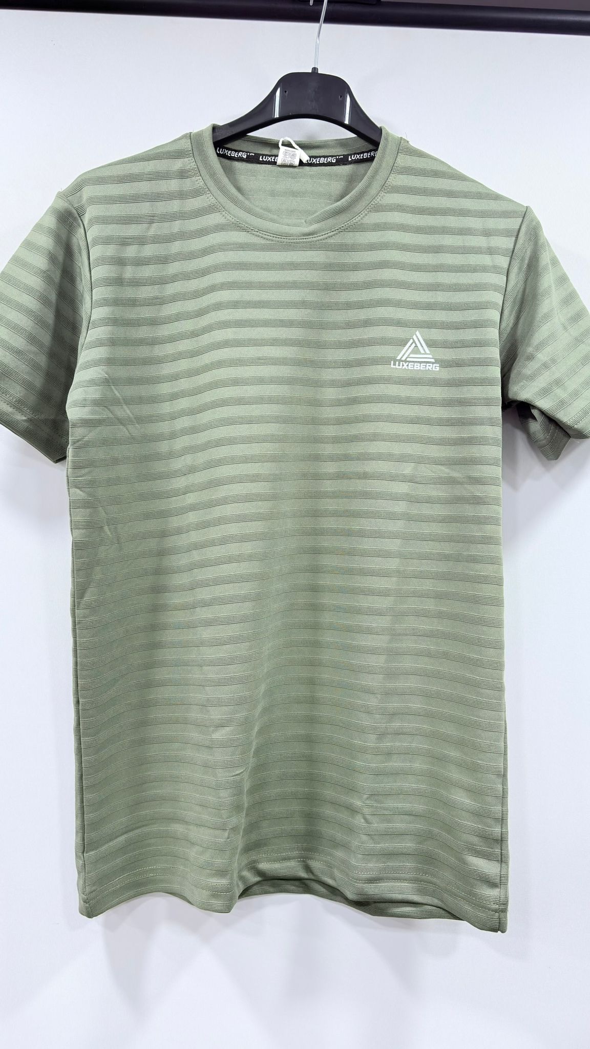 Men's Textured Half-Sleeve Crew Neck T-Shirt