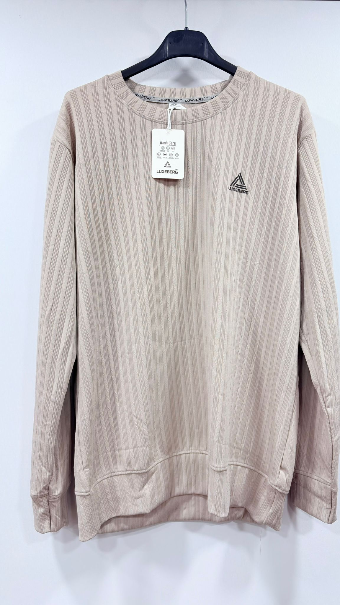 Luxeberg Textured Long-Sleeve Crew Neck Pullover