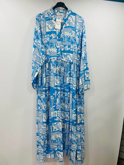 Geometric Patterned Mandarin Collar Resort Gown