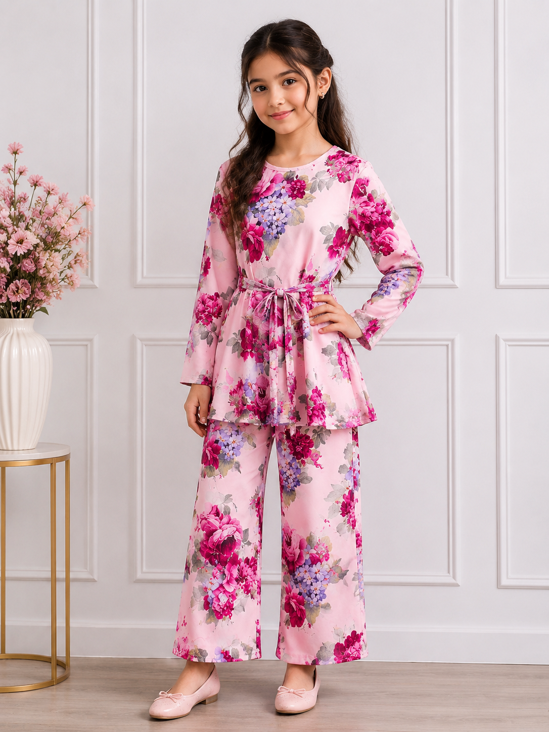 Girls’ Floral Two-Piece Set – Elegant & Comfortable