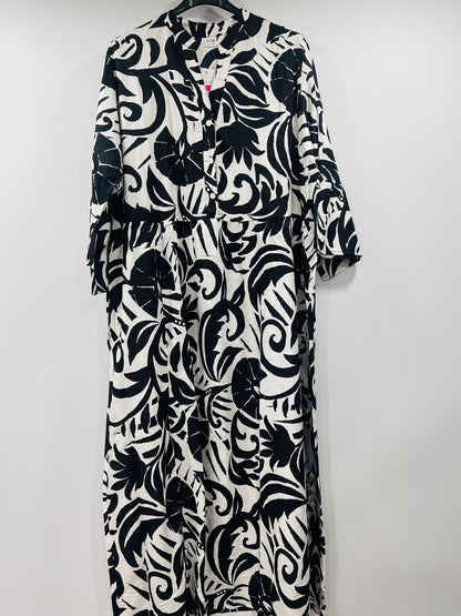Casual Graphic Printed Maxi Dresses with Button Details - MANSURI FASHIONS