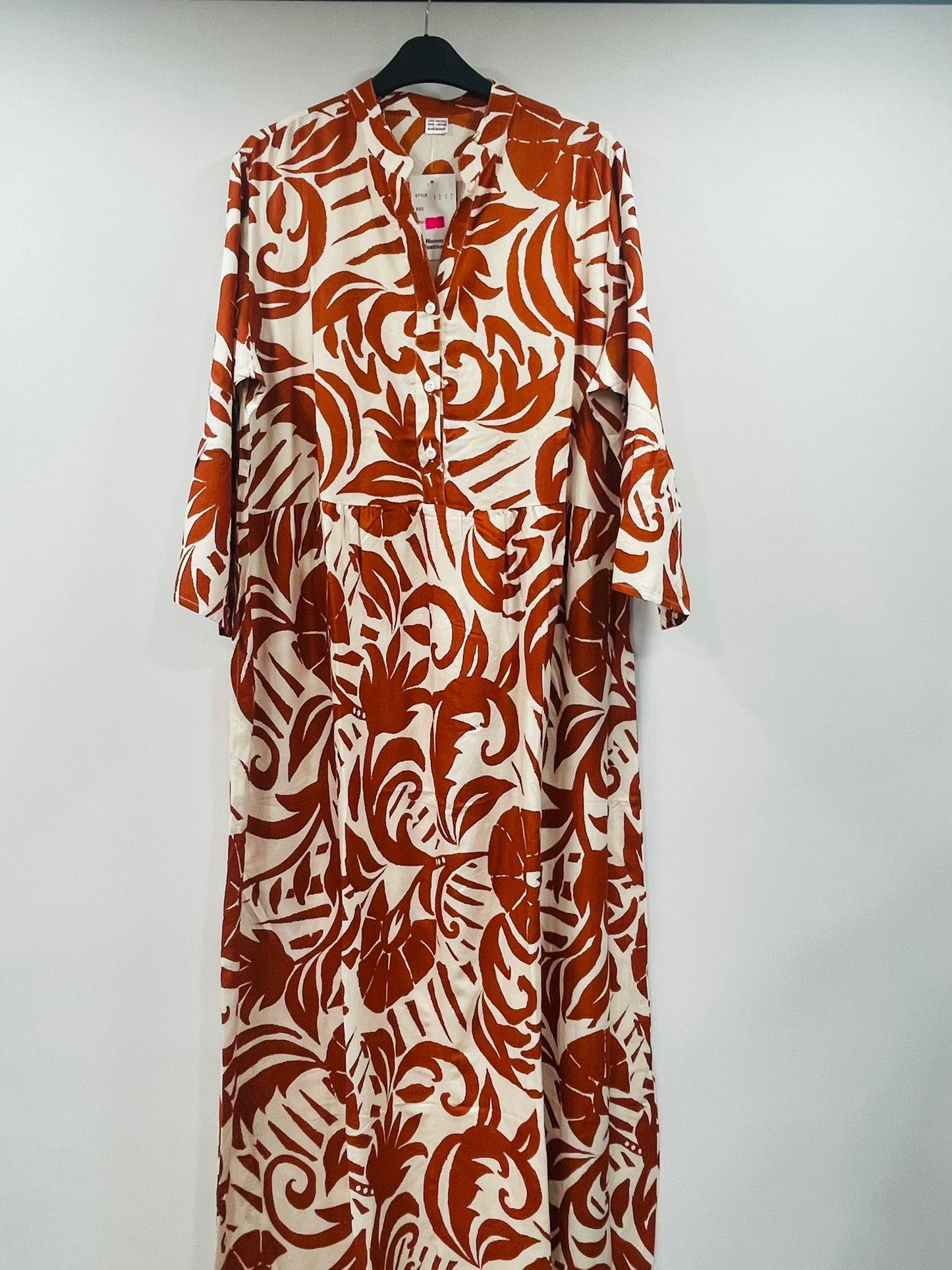 Casual Graphic Printed Maxi Dresses with Button Details - MANSURI FASHIONS