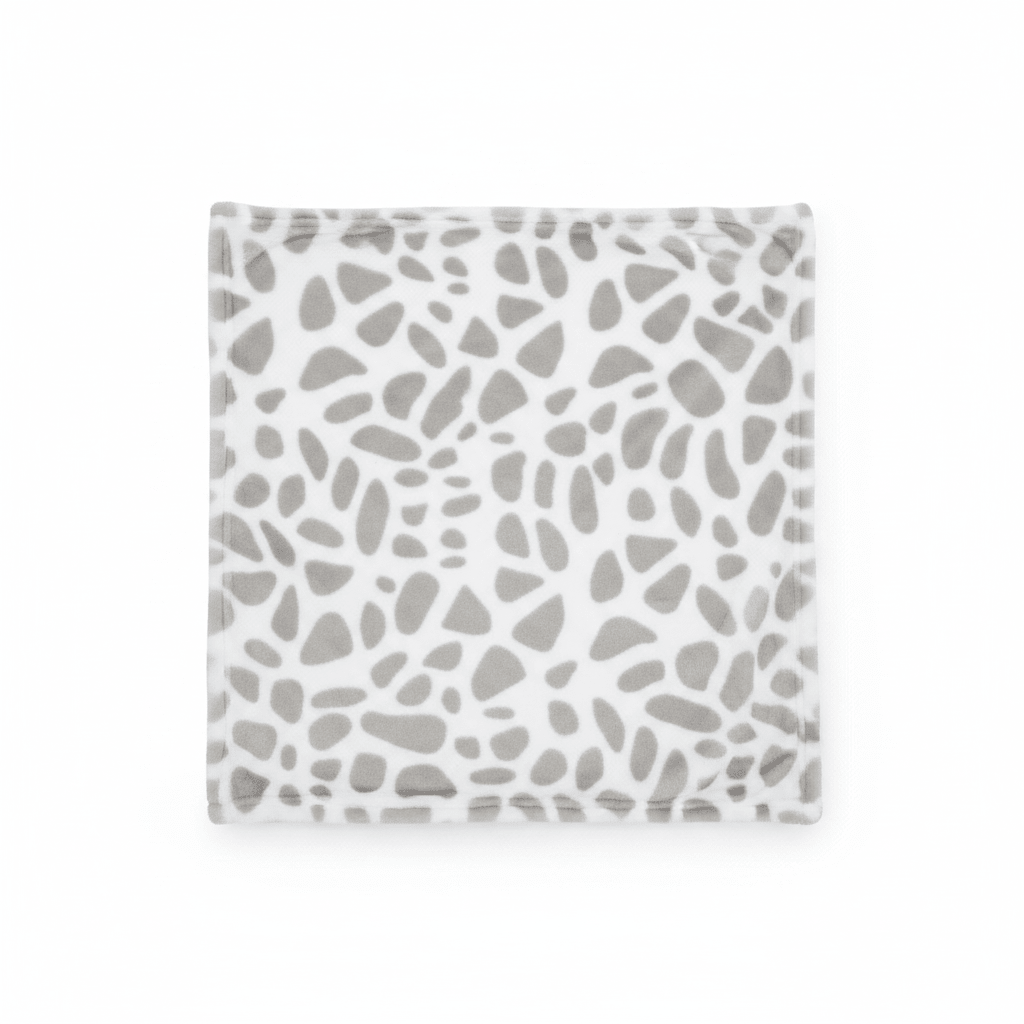 Personalised Baby Giraffe Print Blanket | Soft Fleece Baby Blanket - MANSURI FASHIONS